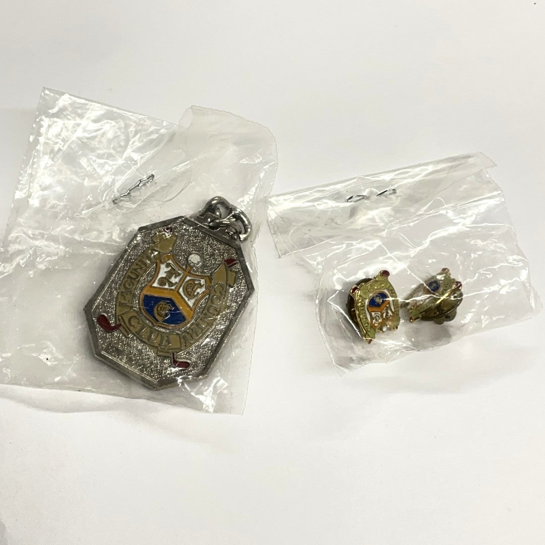 Lagunita Country Club - Key Chain & 2x Pin Badges