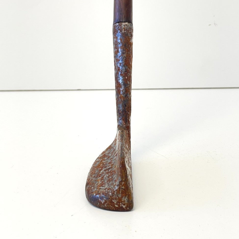 Rare W. Gibson, Kinghorn - Flat Shafted Medium Lie Putter - c.1910