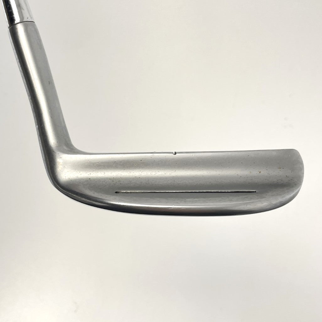 Wilson Staff 8813 - Bladed Putter - R/H 35"