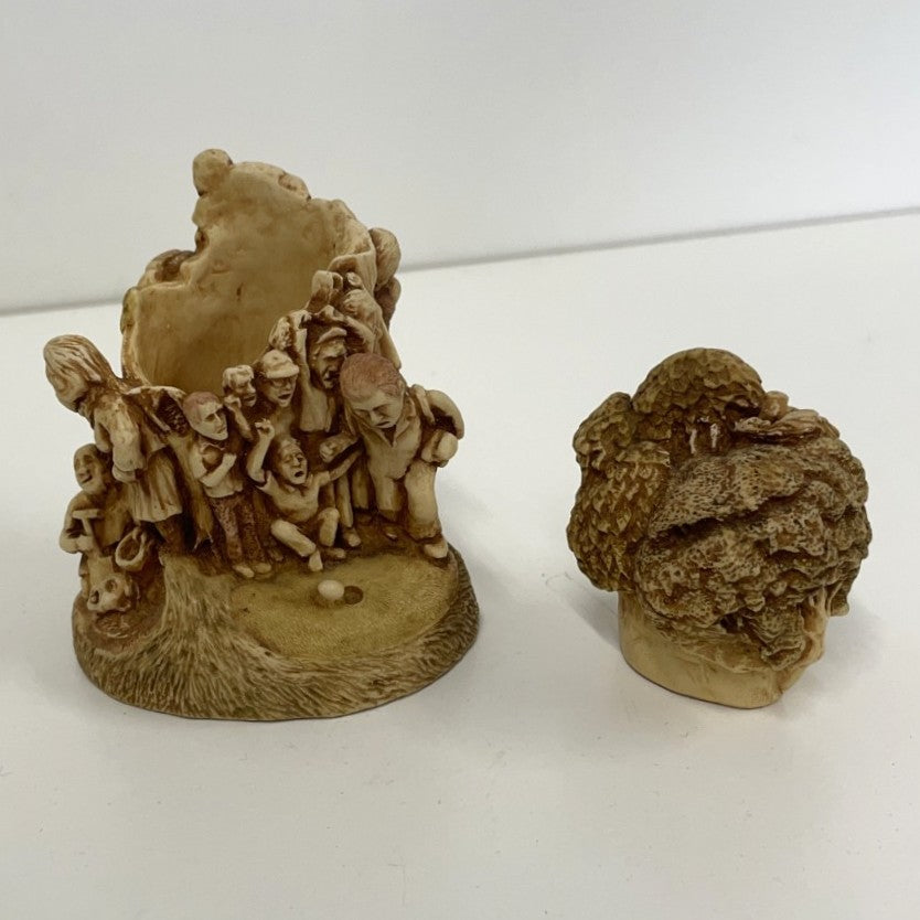 Harmony Kingdom - L. McCatty SIAB carved resin Ornament - Trinket Box