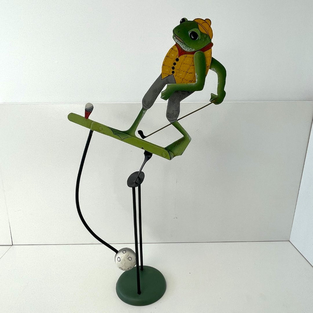 Pendulum Balance Figure - Golfing Frog