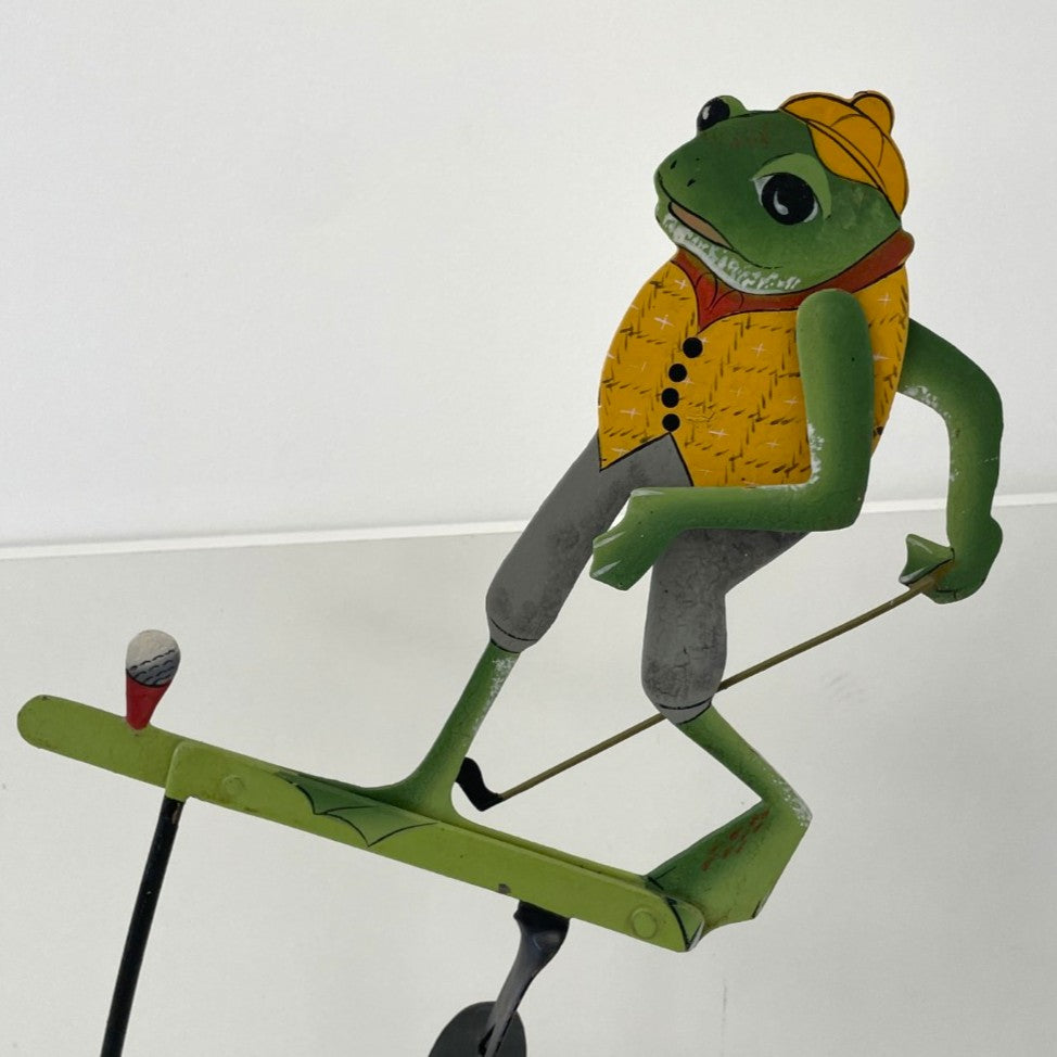 Pendulum Balance Figure - Golfing Frog